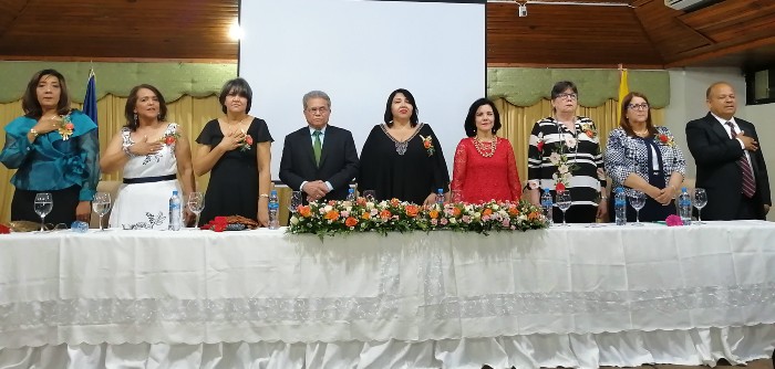 Colegio Médico reconoce cinco doctoras destacadas (VIDEO) 