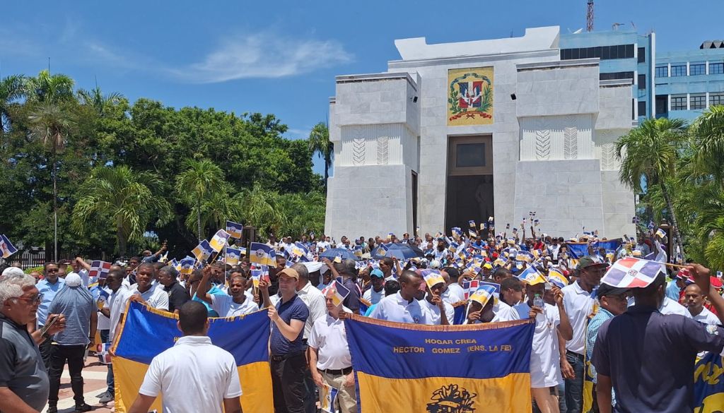 Llaman  a las autoridades unirse en la lucha contra las drogas          