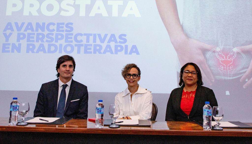 Radonic organiza conversatorio sobre avances en radioterapia para cáncer de próstata 