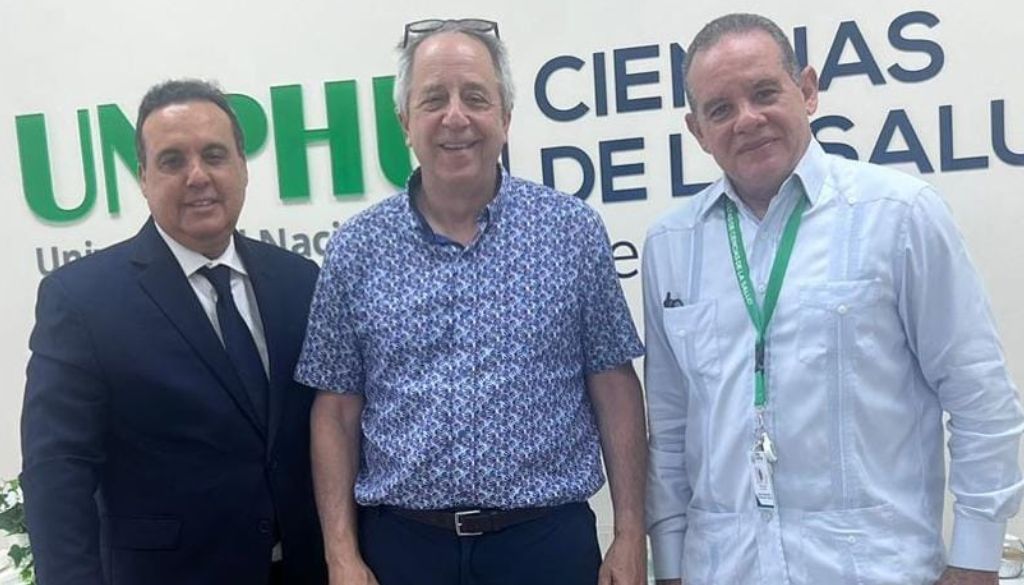 Realizan encuentro sobre planes de capacitación e investigación entre UMASS-O&Med-UNPHU 