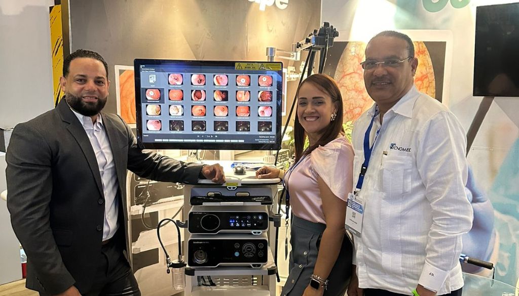 Tecnomed Caribbean presenta su innovadora torre de endoscopia en el congreso de gastroenterología 