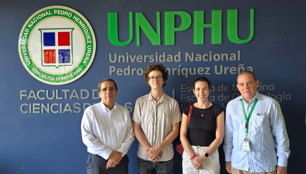 Estudiantes de Medicina de la Universidad de Columbia realizan entrenamiento en la UNPHU 