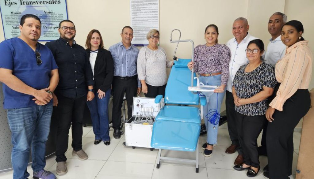 Fortalecen servicios odontológicos en la región Cibao Sur  