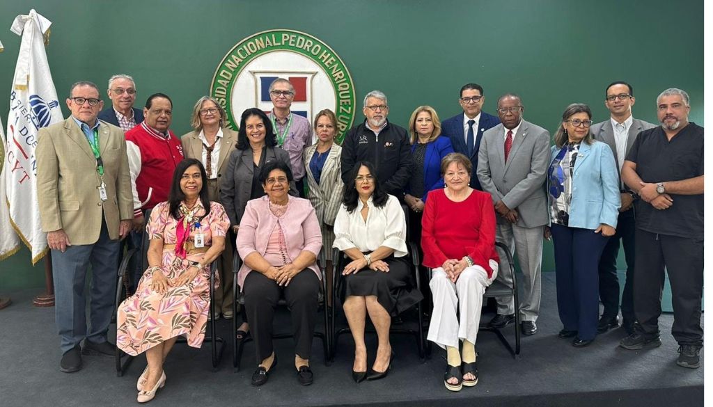 Imparten taller sobre rediseño curricular y perfil de egreso en las Escuelas de Medicina Dominicanas 