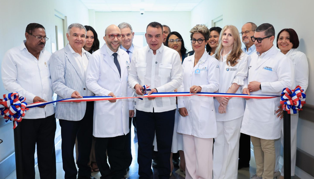 SNS inaugura primera Unidad de Cirugía Intrauterina en el país