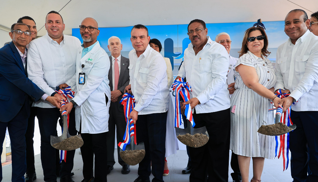 SNS inicia remozamiento del Hospital Salvador B. Gautier con inversión cercana a RD$1,000 millones