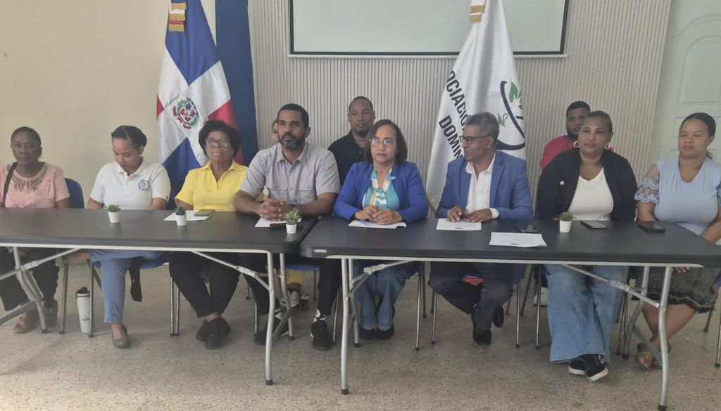 Gremios de salud reclaman respuestas al Gobierno tras tres años de gestiones