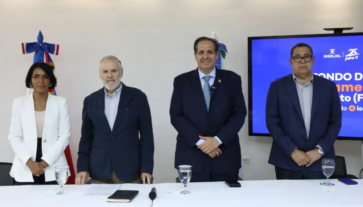 FOMAC eliminará listas de espera y cubrirá tratamientos catastróficos de hasta RD$16 millones 