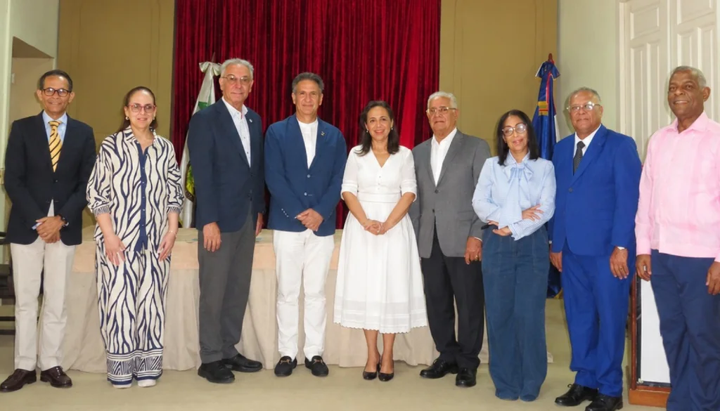 Dra. Togarma Rodríguez Aquino asume presidencia de la Academia Dominicana de Medicina para el período 2026-2028